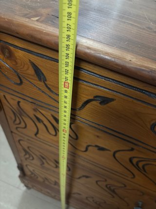 Cajonera antigua de madera