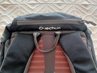 Mochila Quechua Forclaz 20 Air negra