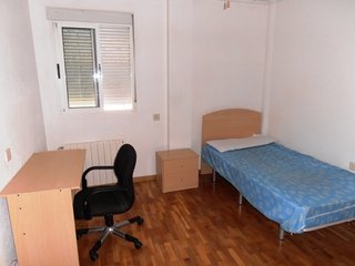 Piso estudiantes San Antolín.