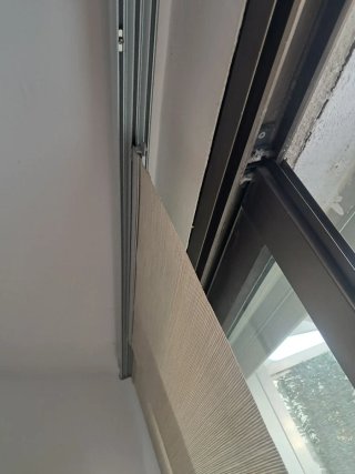 5 Paneles japoneses IKEA FÖNSTERVIVA beige y barra