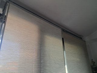 5 Paneles japoneses IKEA FÖNSTERVIVA beige y barra