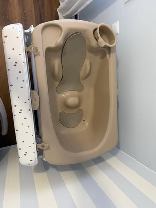 Bañera y cambiador para bebé