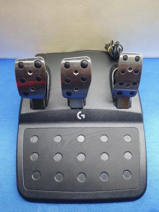 VOLANTE LOGITECH G923 PEDALES Y CAMBIO DE MARCHAS