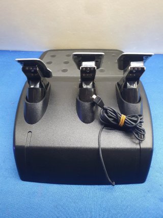 VOLANTE LOGITECH G923 PEDALES Y CAMBIO DE MARCHAS