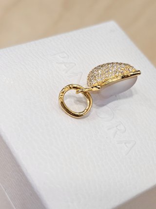 Colgante Pandora Luna Brillante Dorado