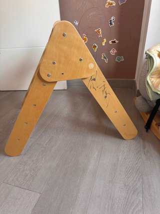 Triangolo Pikler in Legno + Rampa Reversibile