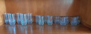 Juego de 14 vasos de cristal tallado Tres tamaños