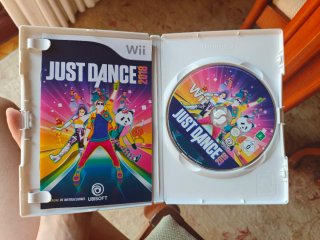 Nintendo Wii + accesorios + Just Dance 2018