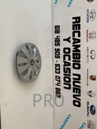 Tapacubos Seat R14 usado solo uno