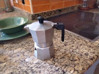 Cafetera italiana de aluminio