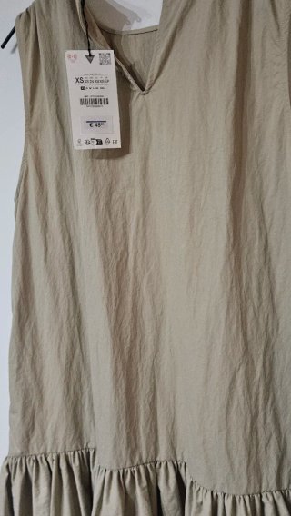 Vestido Zara voluminoso cuello redondo talla XS