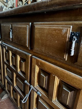 REGALO Mueble de bodega de madera