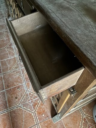 REGALO Mueble de bodega de madera