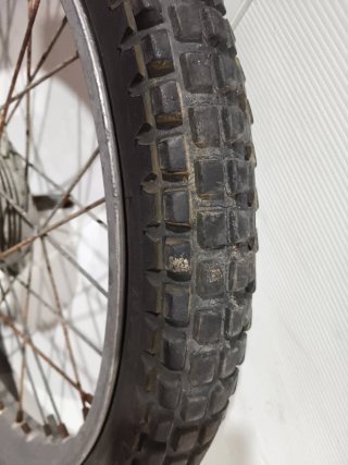 Rueda Del. Montesa Cota 74