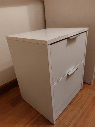 Mesita de noche / Cajonera estudio