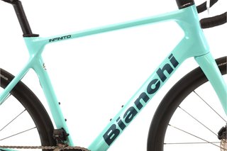 Bicicleta Bianchi Infinito ICR Di2 12V t.56 Reacondicionada
