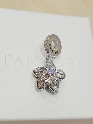 Charm Pandora Flor Azul Sakura Plata