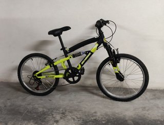 Bicicleta infantil 20" con suspensión, Moma