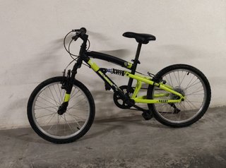 Bicicleta infantil 20" con suspensión, Moma