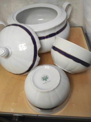 Sopera y 2 Cuencos Porcelana Fina MZ Karlsbad