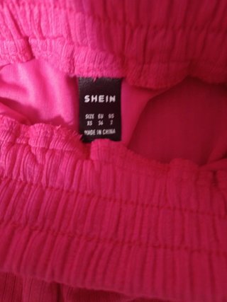 Conjunto deportivo rosa sin estrena.Los dos por 10