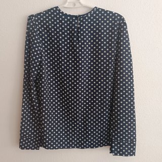 Blusa lunares azul marino y blanco Talla M/L
