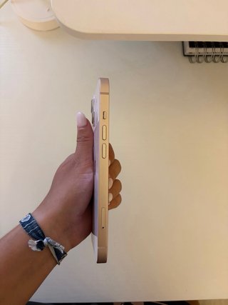 iPhone 13 Rosa - Buen Estado