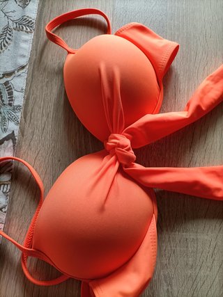 Bikini Naranja con Estampado Tropical