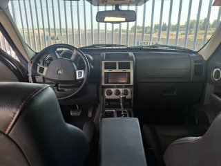 Dodge Nitro 2009  KM 214000  R/4   4X4
