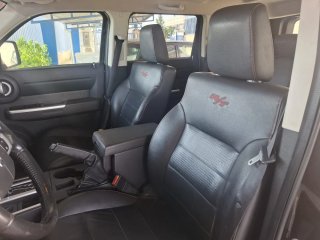 Dodge Nitro 2009  KM 214000  R/4   4X4