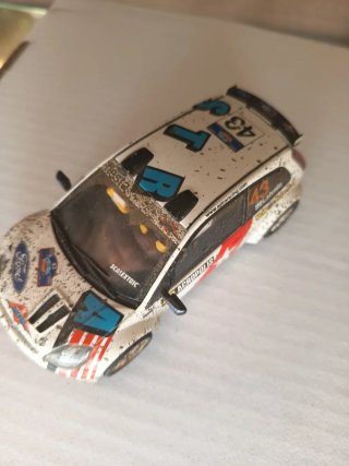 Coche Scalextric Ford Fiesta Rally