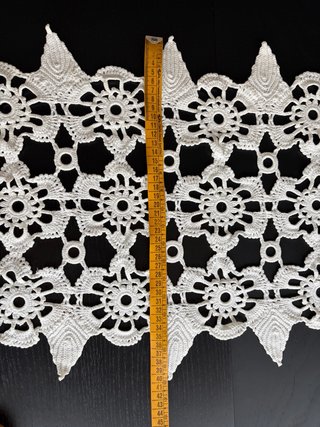 Tapete ganchillo camino de mesa crochet 165x40 cms