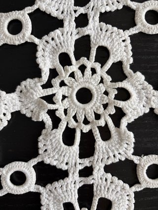 Tapete ganchillo camino de mesa crochet 165x40 cms