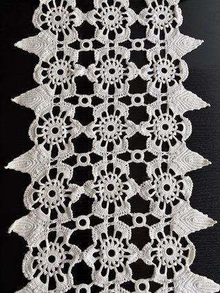 Tapete ganchillo camino de mesa crochet 165x40 cms