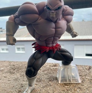 Figura Jiren Masterlise PVC