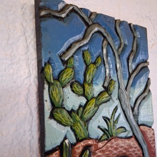 Talla de madera desierto con vaca