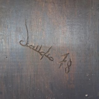 Talla de madera desierto con vaca