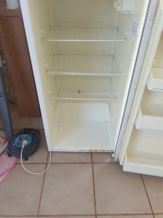Nevera pequeña Rommer