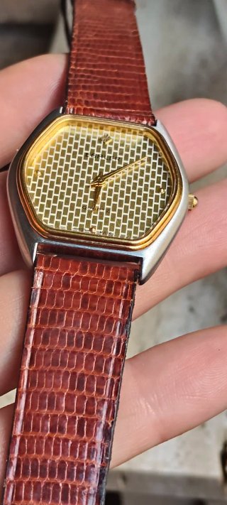 Reloj Egaler Vintage Hexagonal Dorado y Marrón ex