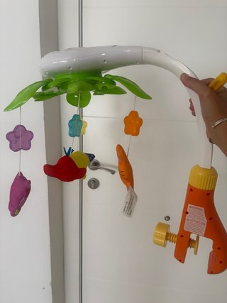 Móvil de cuna musical