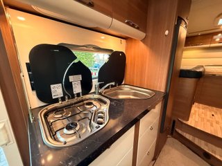 Autocaravana LMC Explorer I670G Integrada
