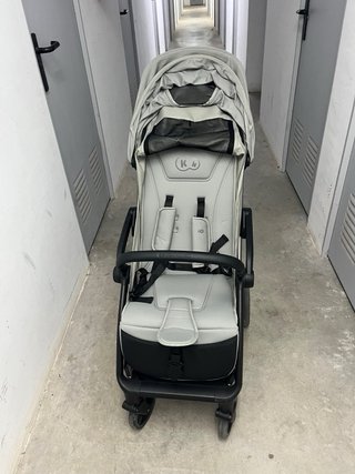 Silla de paseo bebé casi nueva
