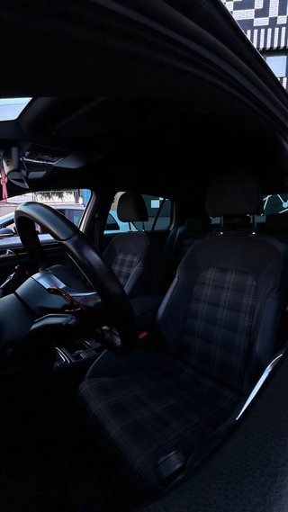 Volkswagen Golf GTI 7 Performance