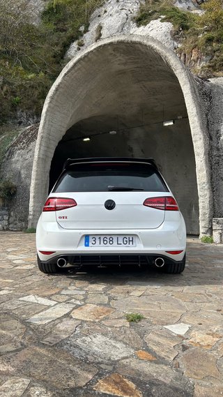 Volkswagen Golf GTI 7 Performance
