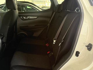 Nissan QASHQAI 1.2i DIG-T TEKNA 4X2 XTRONIC Alcantara