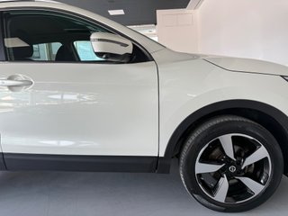 Nissan QASHQAI 1.2i DIG-T TEKNA 4X2 XTRONIC Alcantara