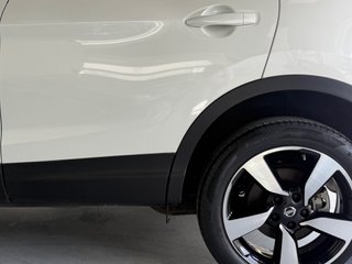Nissan QASHQAI 1.2i DIG-T TEKNA 4X2 XTRONIC Alcantara
