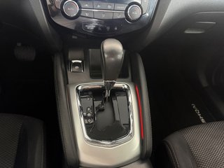 Nissan QASHQAI 1.2i DIG-T TEKNA 4X2 XTRONIC Alcantara
