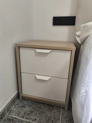 2 Mesitas de noche