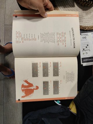 Libro 1000 Canciones y Acordes de Guitarra